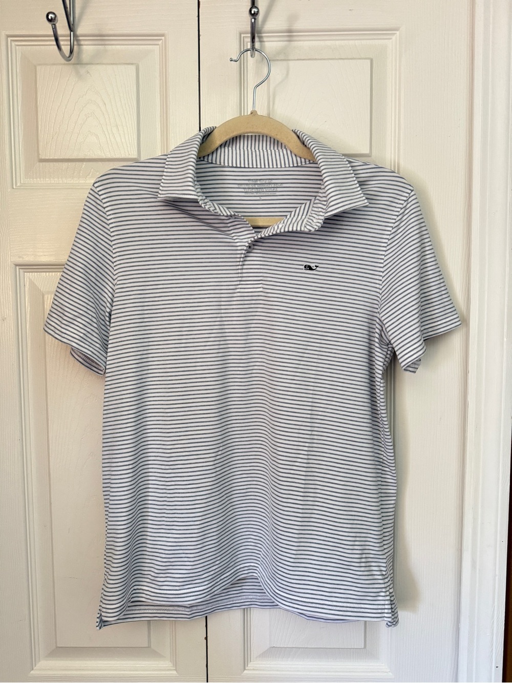 Vineyard Vines Grey and White Striped Polo Golf Collared Shirt / Size Boys L
